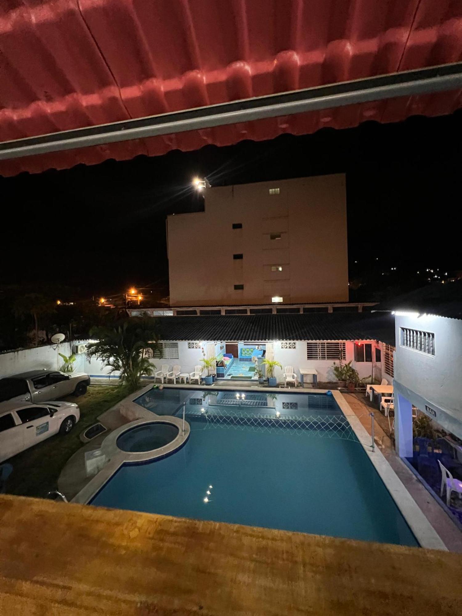 Hostal Aruba Atacames Exterior foto
